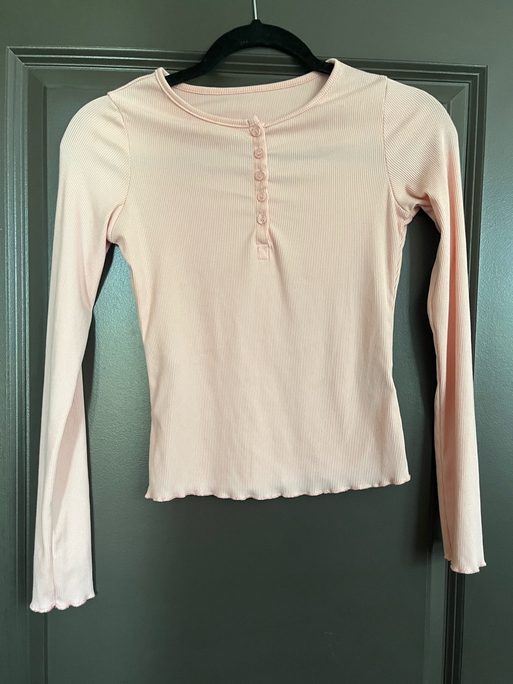DAZY women’s light pink ribbed long sleeve Henley top size XS